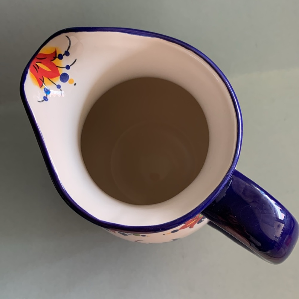 Pitcher - Picture 4 of 5
